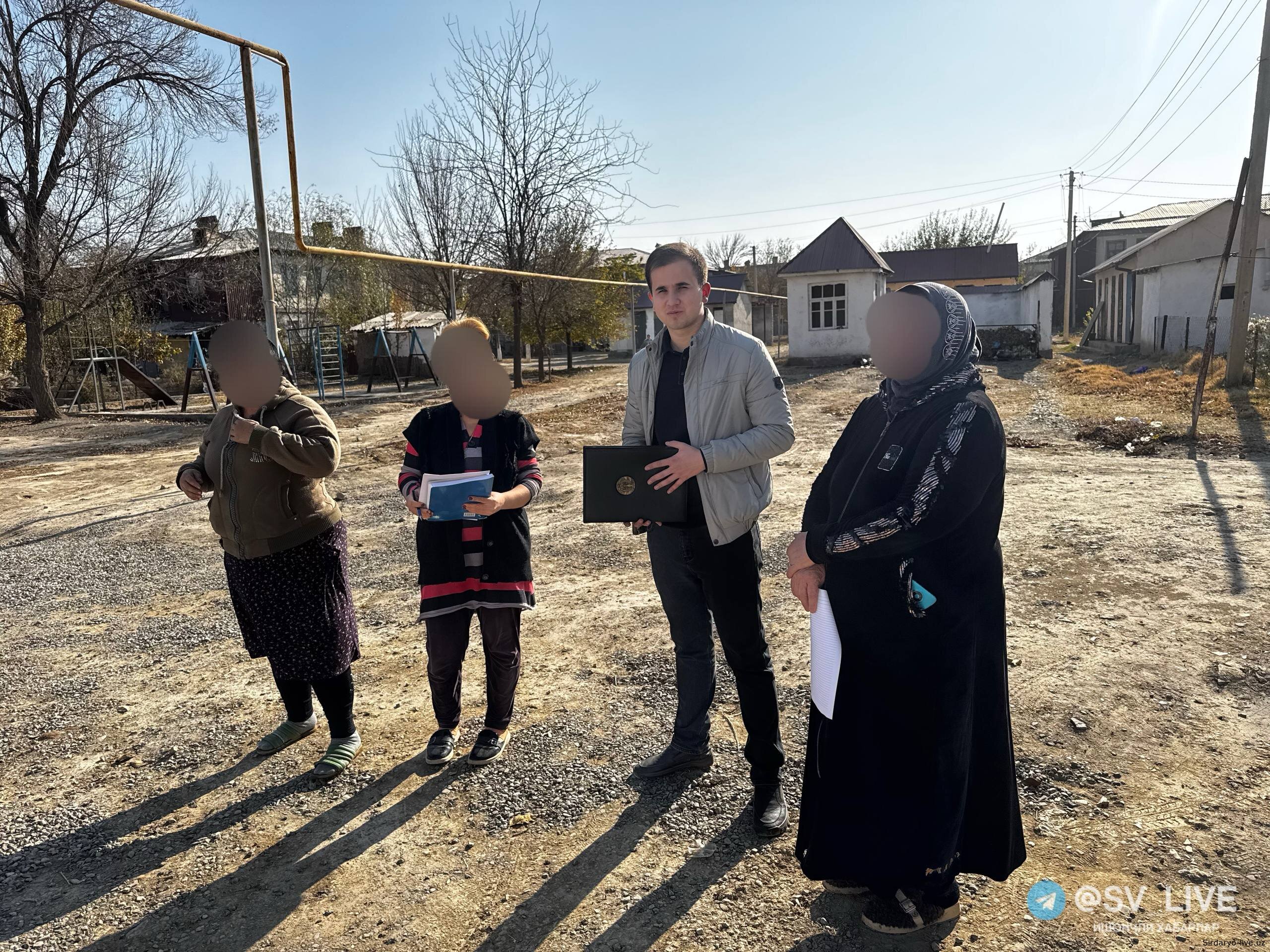 SirdaryoLive ОАВ мухбирлар гуруҳи Ховос туманига етиб келди