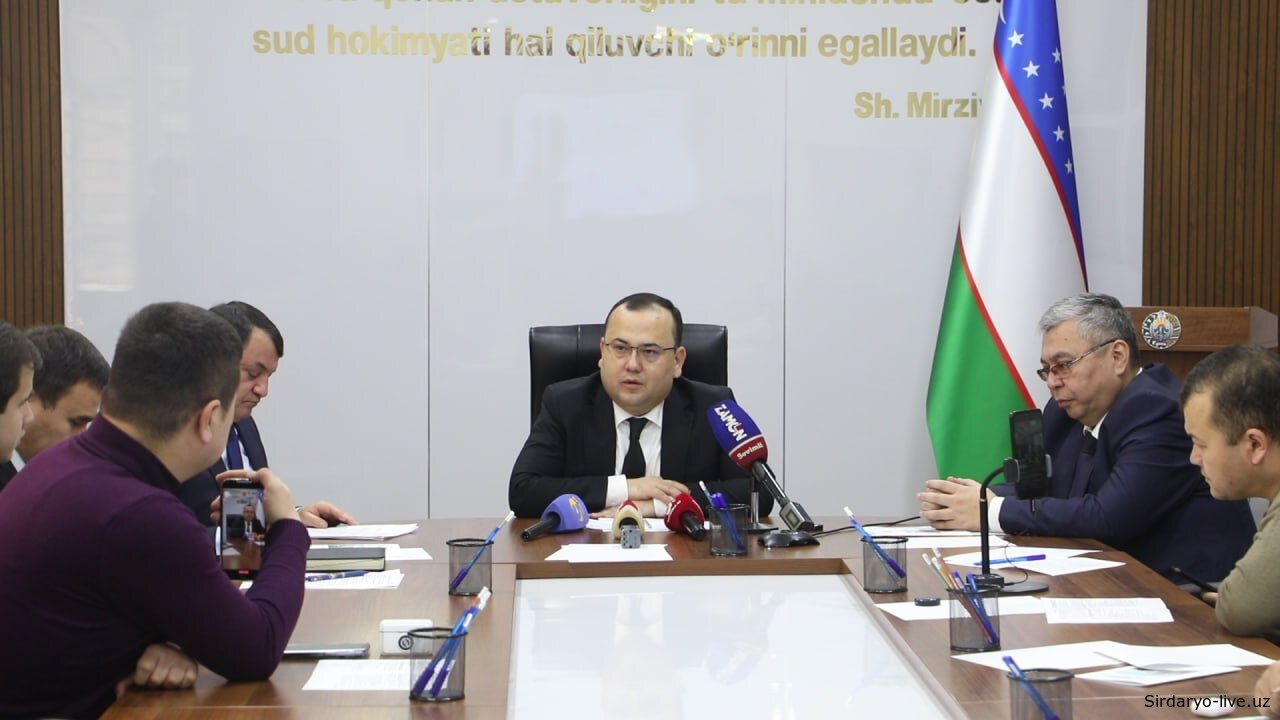 Сирдарё вилояти судларининг 2025 йилдаги фаолияти сарҳисоби ҳамда 2026 йилдаги режаларига бағишланган матбуот анжумани ўтказилди