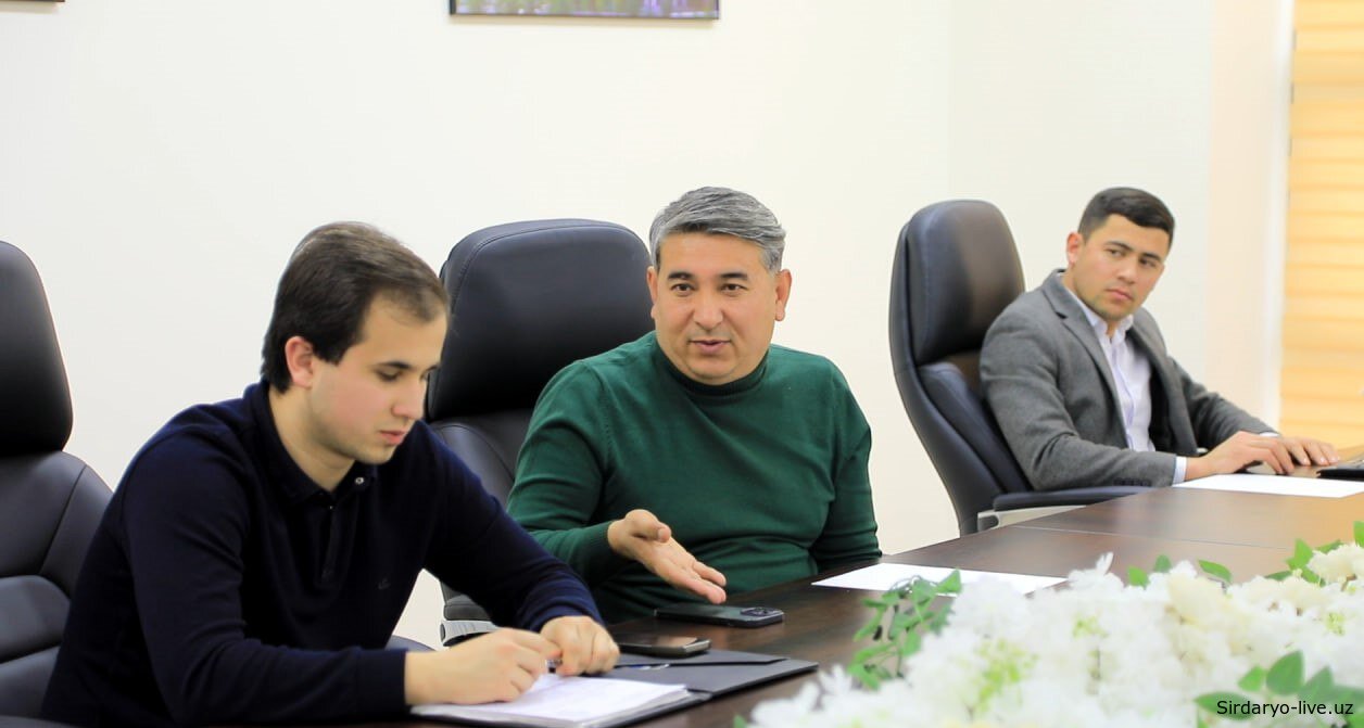 Гулистон шаҳар адлия бўлими фаолияти юзасидан матбуот анжумани ўтказилди